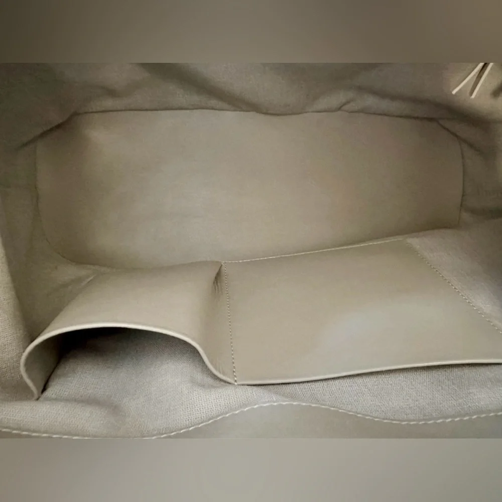 The Row Carryall 14 in Ecru leather - Picture 11 of 17
